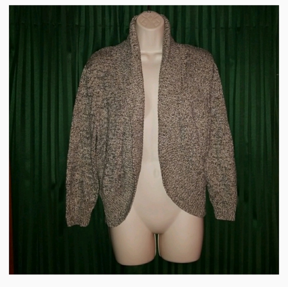 Josephine studio cardigan - Picture 2 of 8
